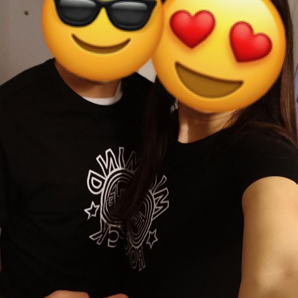Chiara e Alberto_tshirt_Mind the Rock_emoticon