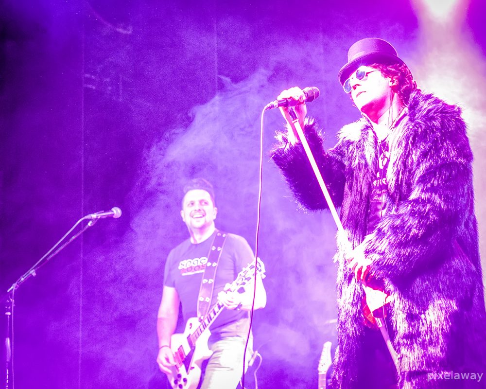 Nicola e Sten colori_Rock is back_social