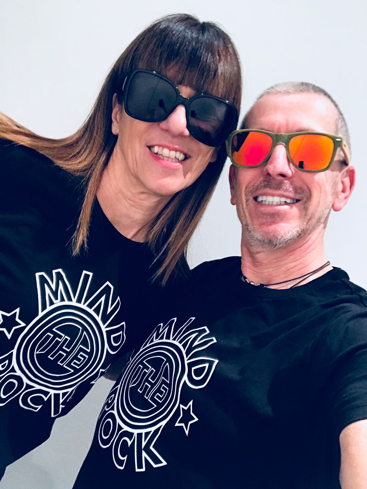 Patty e Giancarlo_tshirt_Mind the Rock